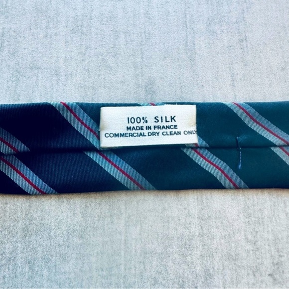 Hermes RARE Vintage Hand-Rolled Untipped Silk Tie - Picture 5 of 6